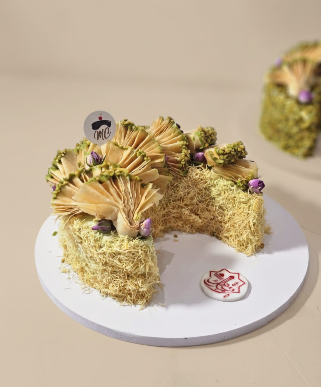 Pistachio gulaash cake